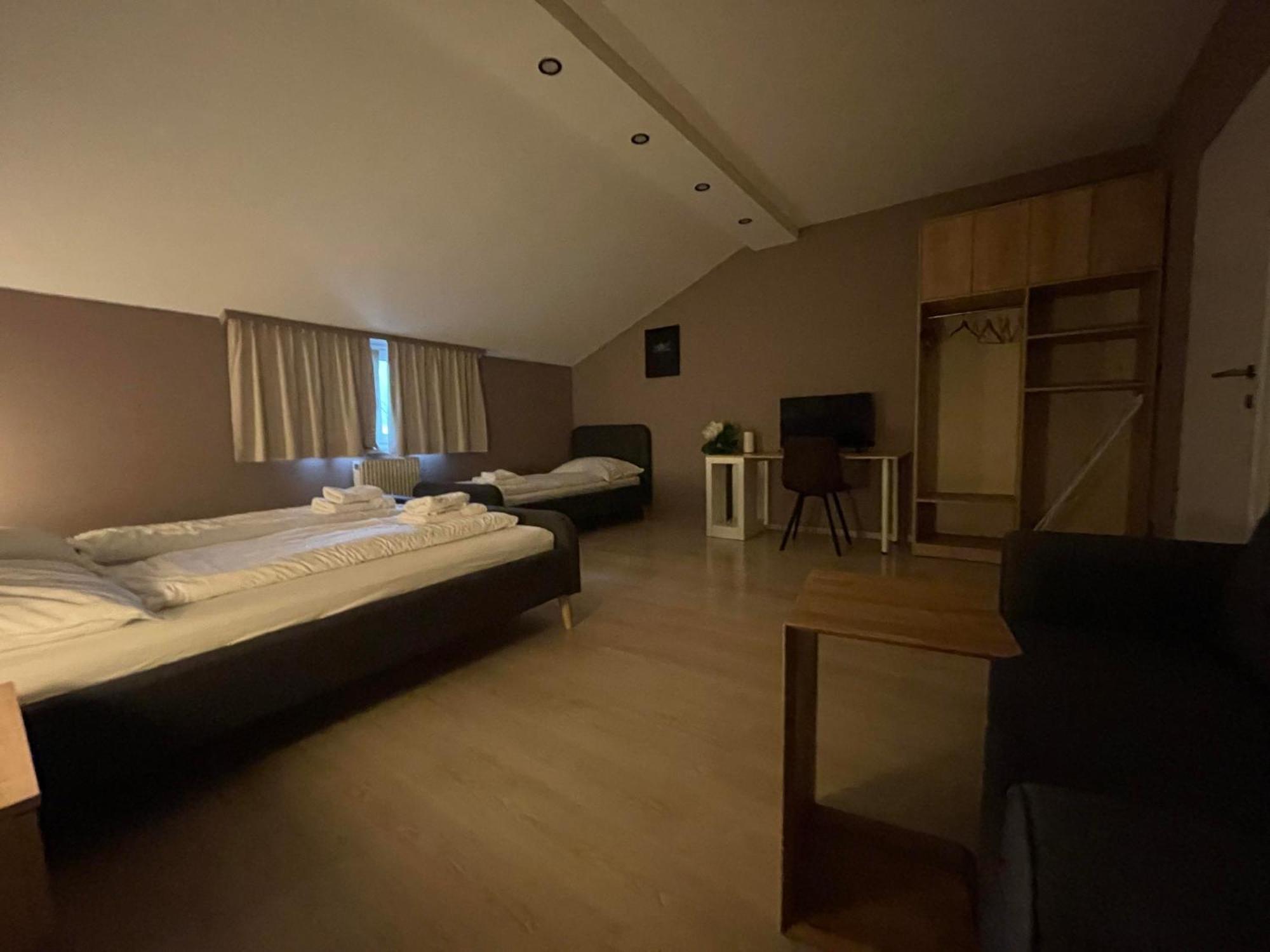 Apartament The Art And